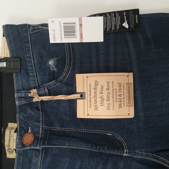 Nwt Democracy Women's Itty Bitty Boot cut Flare Absolution Denim Jeans Sz 12 - Picture 4 of 11